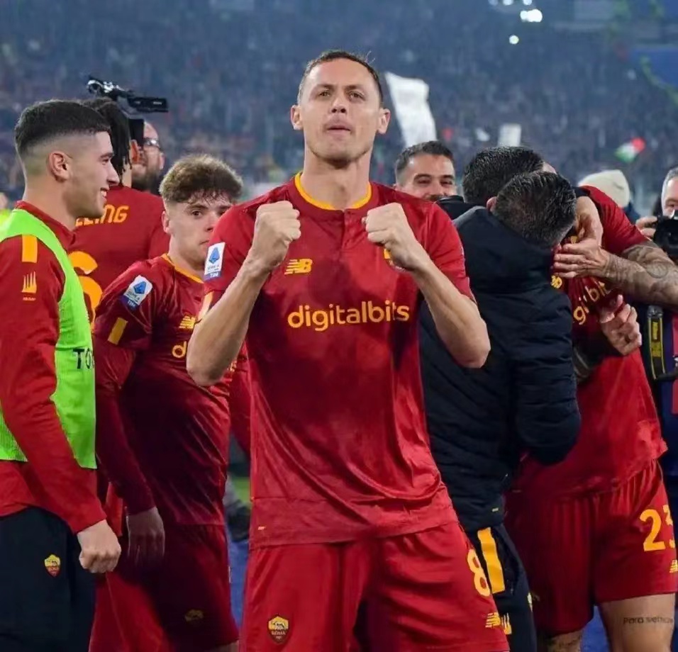 九游体育入口-太狠了！山东泰山围绕欧联再遭质疑哈兰德连续十场比赛得分超过伤愈复出，今晚罗马绝杀压哨——国王杯节点到来