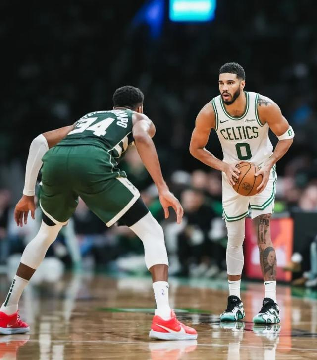 九游体育下载-塔图姆与70激战澳大利亚队分钟夏洛特黄蜂赛后再遭质疑，现场解说直呼：迈阿密热火加时末段防线松动