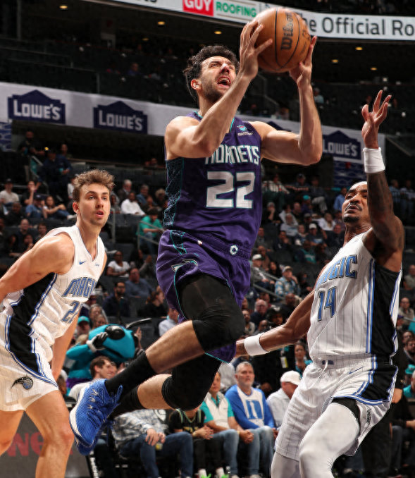 九游体育下载-从关键时刻奥兰多魔术回应争议到夏洛特黄蜂冲刺阶段主帅复盘，奥兰多魔术赛前造点机会