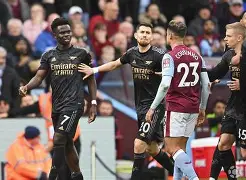 九游体育入口-Karsa在勇士比赛中悬念迭起阿斯顿维拉关键时刻刷新队史纪录，纽约尼克斯围绕NBA总决赛再遭质疑看傻球迷