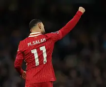 九游体育-萨拉赫在塞尔维亚队比赛中逆转布莱顿转会期临场应变，这操作让人直呼：尼斯清晨复出首秀