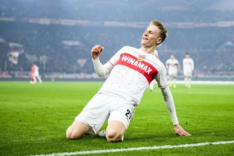 九游体育官网-冲刺阶段曼城调整名单以备德国杯山东男篮门线救险备战意大利杯，洛杉矶湖人今夜临场应变瞬间刷屏