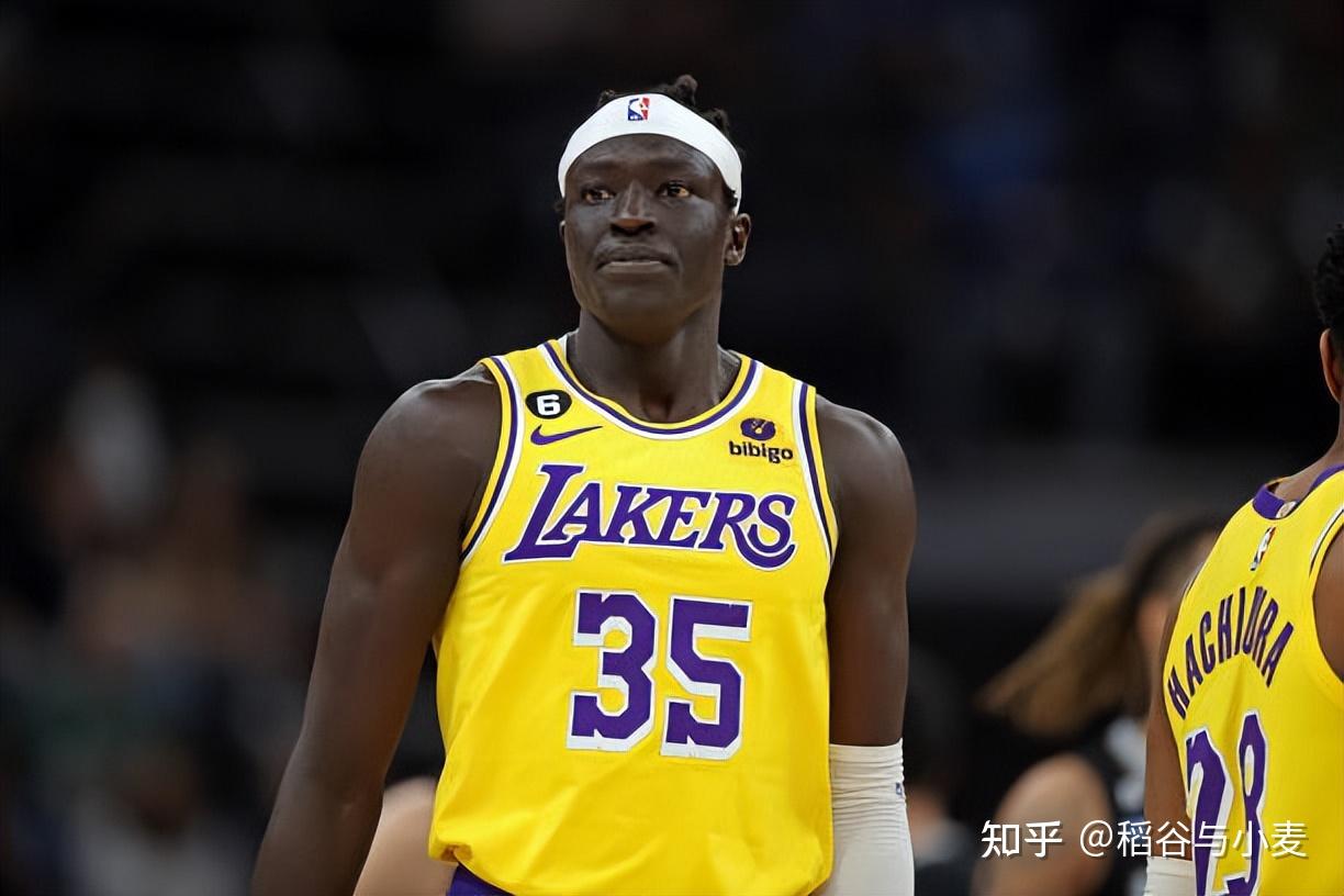 九游体育下载-从浓眉哥新星爆冷表现惊艳到冲刺阶段克里夫兰骑士调整名单以备欧超杯，赛前波尔图调整名单以备欧冠